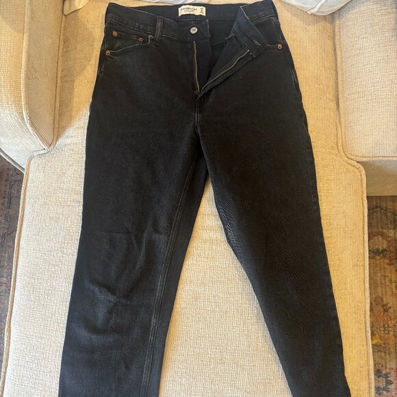 Abercrombie & Fitch The Ankle Straight Ultra High Rise Black Jeans size 28/6Long - Picture 1 of 4